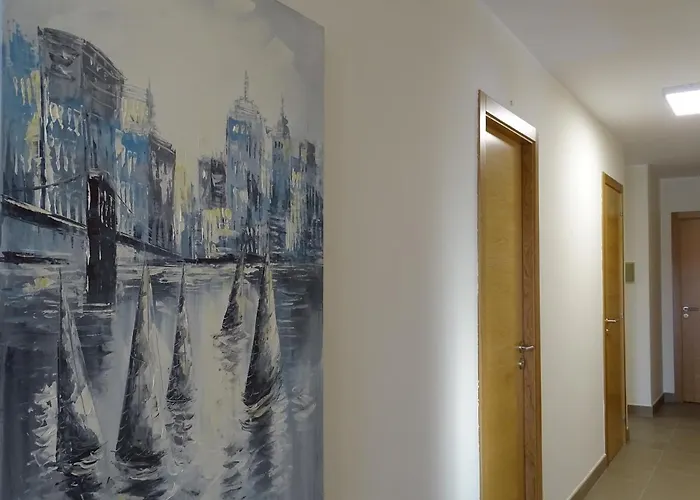 纽弗阿隆索旅馆 Bembribe