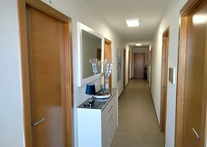 纽弗阿隆索旅馆